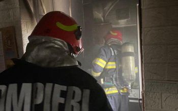 Incendiu izbucnit într-o garsonieră din …