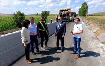 Asfaltările pe Drumul Strategic se …