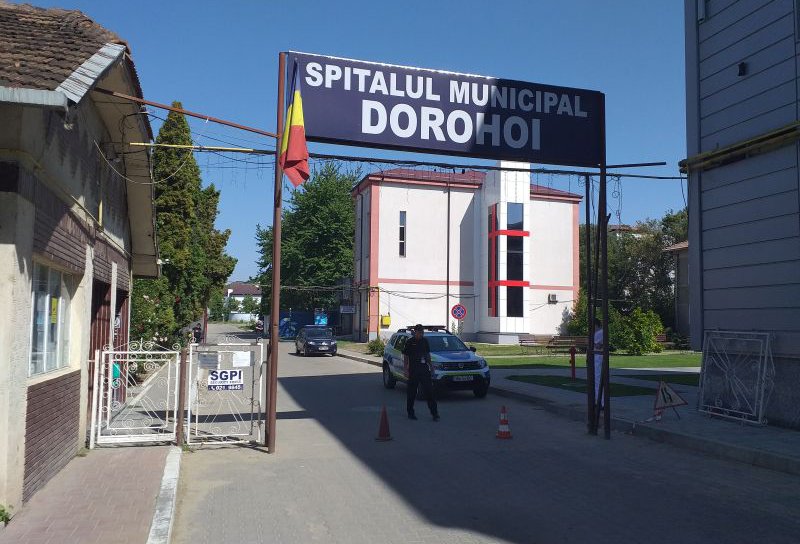 Alertă la Dorohoi după ce s-a primit o amenințare cu bombă. Autoritățile intervin la fața locului