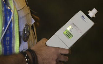 Șofer scandalagiu care adresa injurii …