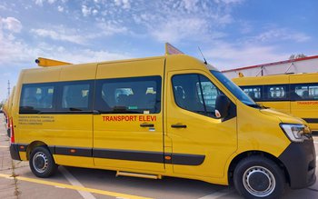 Microbuze școlare pentru elevii din …