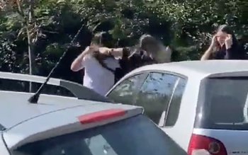 Două eleve din Botoșani s-au …