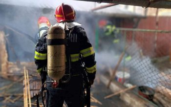 Incendiu violent produs într-o gospodărie …