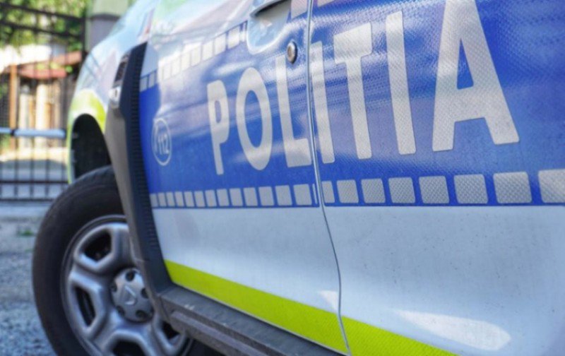 Un tânăr aflat sub influența drogurilor s-a ales cu dosar penal după ce s-a prezentat singur la poliție pentru a declara o avarie