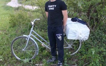 Țigări de contrabandă transportate cu …