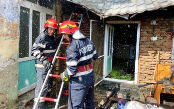 Bucătărie de vară mistuită de …