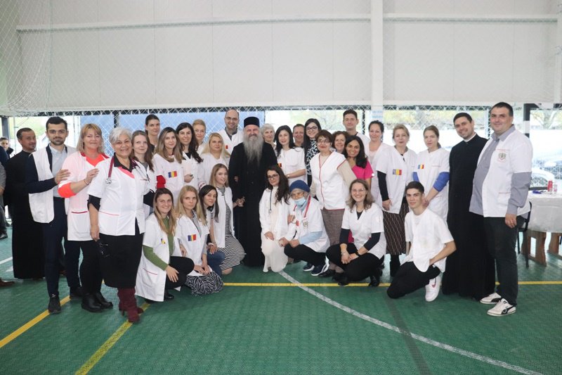 Campania „Sănătate pentru sate” la Botoșani: Peste 600 de persoane din județul Botoșani consultate gratuit de medici - FOTO