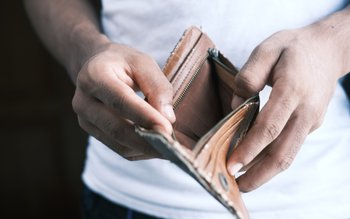 Guvernul interzice şefilor instituţiilor să …