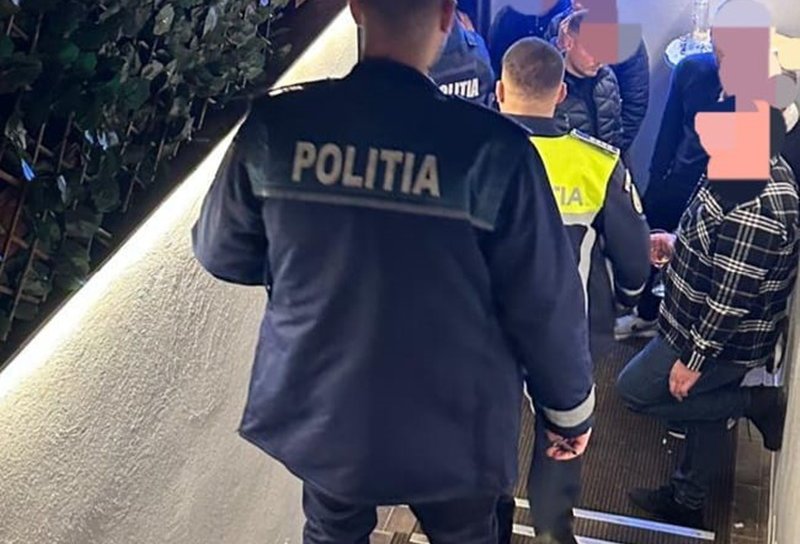 Zeci de articole pirotehnice confiscate de polițiștii botoșăneni într-o acțiune de amploare desfășurată în județ - FOTO