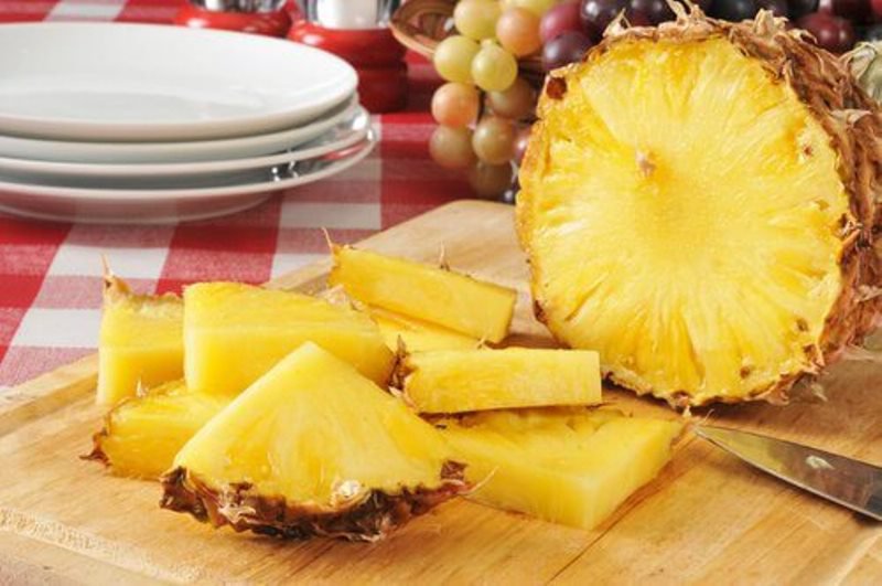Valoarea calorică a ananasului și modalități de includere în regimul alimentar