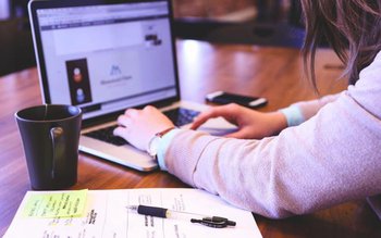 Sistemul e-Factura. Cine nu este …