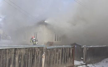 Femeie intoxicată cu fum, ajunsă …