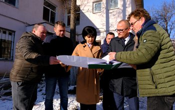 Începe reabilitarea clădirii în care …