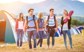 Tabere gratuite pentru studenţii din …