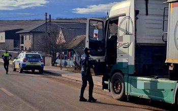 Tiruri imobilizate de politiștii din …