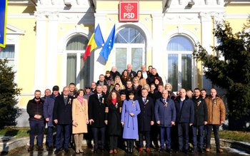 Acțiunile AUR împotriva comasării alegerilor …