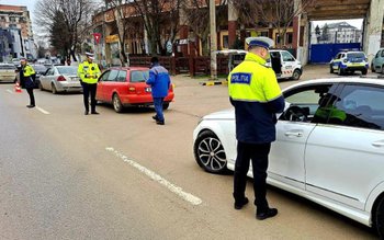 Intervenții ale polițiștilor în Botoșani, …