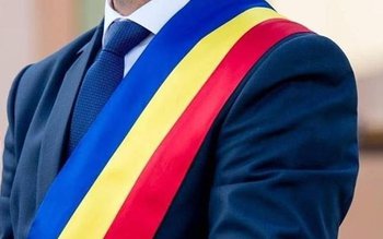 Mandatele primarilor ar putea dura …