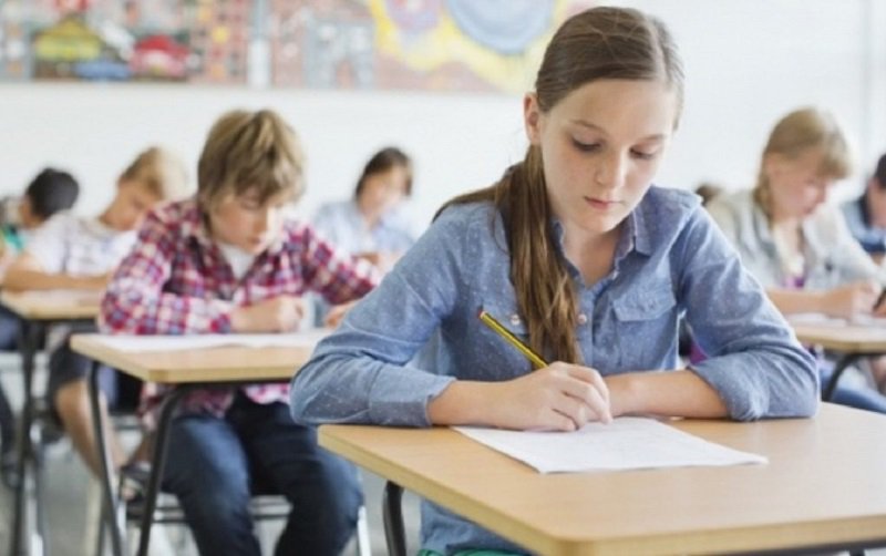 Ce elevi ar putea scăpa de examen! Înscriere la liceu, FĂRĂ Evaluare Națională din anul școlar 2024-2025