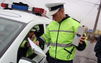 Conducători auto depistați în trafic …