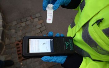 Fenomenul consumului de droguri ia …