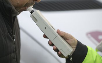 Tânăr depistat sub influența alcoolului …