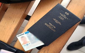 Identitate românească ascunsă în ambalajul …