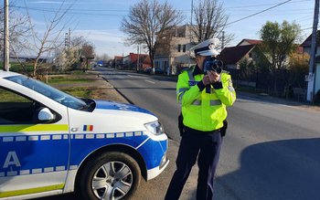 Peste 20 de permise de …