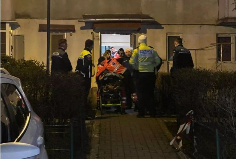 Botoșăneancă înjunghiată mortal de soț în scara blocului în care locuia