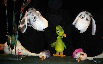 Teatrul Vasilache - Răţuşca cea …