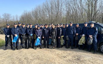 „Împreună, putem păstra natura curată” …