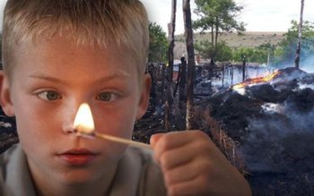 Incendiu generat de jocul copiilor …
