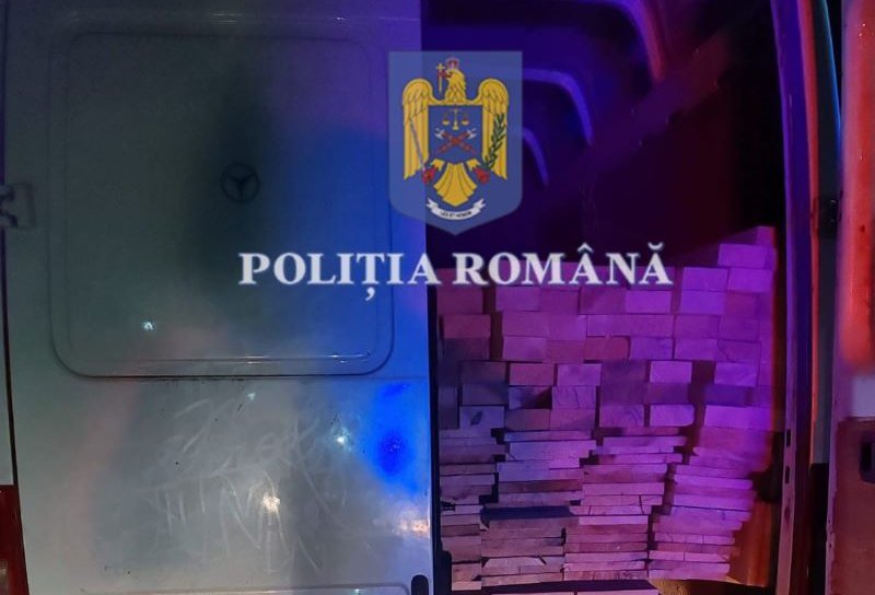 Bărbați din Suceava prinși de polițiști cu material lemnos fără documente