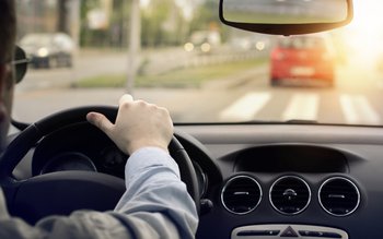 Bărbat fără permis de conducere …