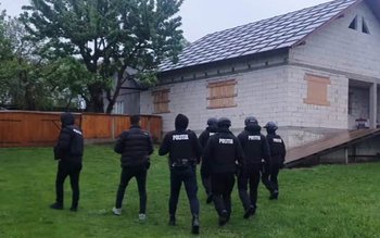 18 perchezții sunt ACUM în …