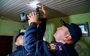 Primele detectoare au ajuns în …