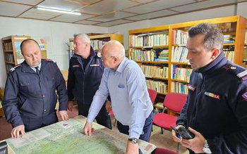 Mai multe gospodării inundate în …