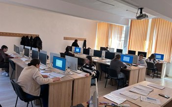 Festivitate de premiere a celor …