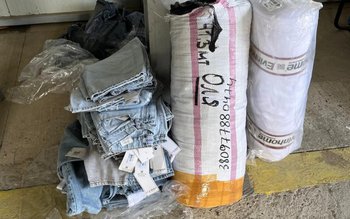 Marfă contrafăcută confiscată de polițiștii …