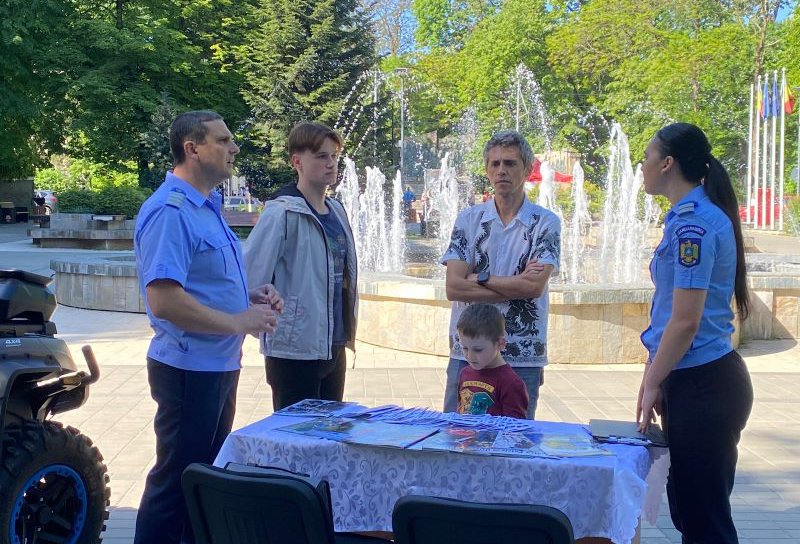 700 de șanse pentru o carieră în Jandarmeria Română. Jandarmii vor promova cariera militară la Dorohoi