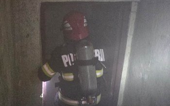 Panică într-o scară de bloc …