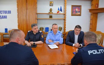 Ședință operativă cu șefii structurilor …