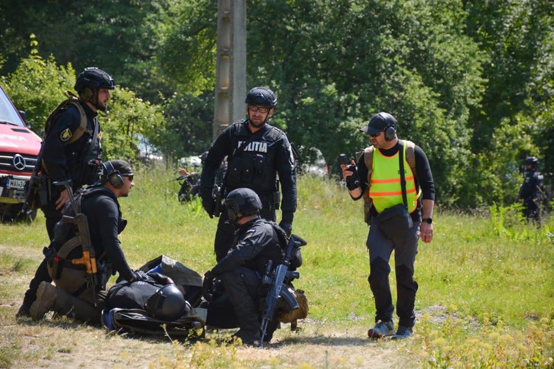 100 de forțe de ordine s-au antrenat împreună într-un exercițiu tactic desfășurat la Botoșani - FOTO