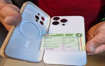 Document fals ascuns în husa …