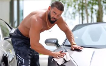 Dorian Popa este la un …