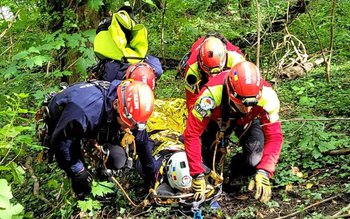 Un pompier din Botoșani face …