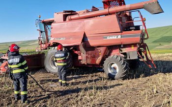 Cinci incendii de vegetație stinse …