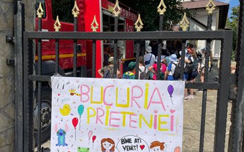 Pompierii botoșăneni alături de copiii …