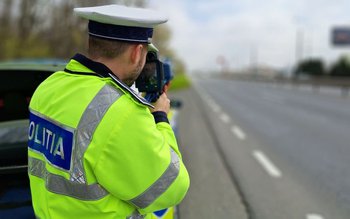 12 permise reținute de polițiștii …