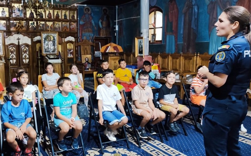 Împreună pentru o vacanță în siguranță prin Biroul Siguranța Școlară